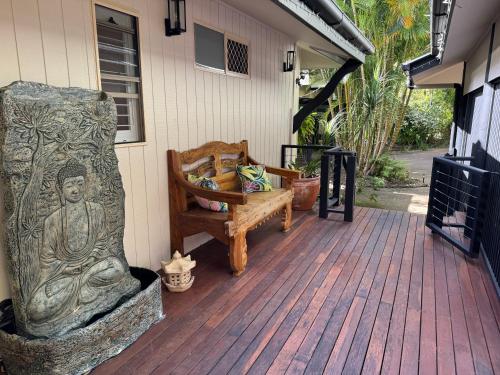 Ruang duduk di ELEVATA VILLA Luxe Spa Jacuzzi - Wood Fire - Claw Bath - Pet Friendly
