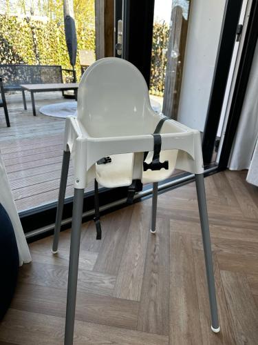 Φωτογραφία από το άλμπουμ του Tiny Wellness House in Heinkenszand with a private sauna, hottub, garden, airco, free wifi, boutique design and a luxury wellness experience σε heinkenszand