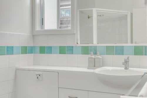 Ένα μπάνιο στο Boorolong 2 - Beachfront Bliss