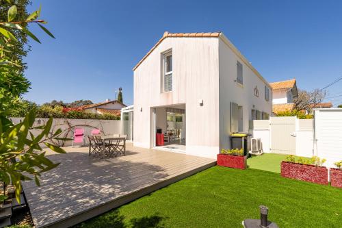 19 - Gîte, bien situé plage à pied