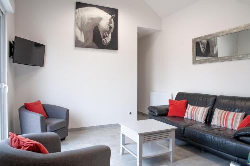 La Diligence - Jardin parking privé