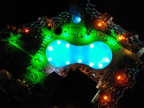 an overhead view of a pool at night at LEMAS SUITE HOTEL in Side