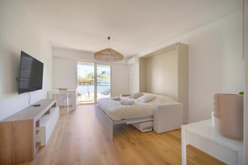 Elégant studio TERRASSE- proche PLAGES et CROISETTE A0B206