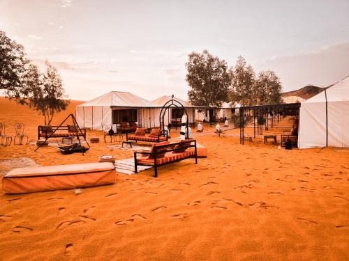 Příroda nedaleko luxury tent