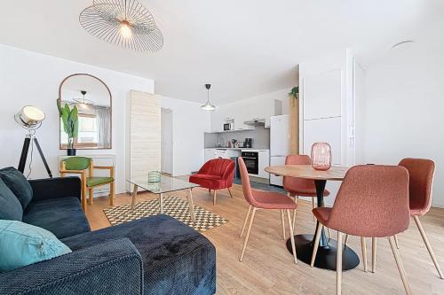 Photo de la galerie de l'établissement Modern & spacious apartment with rooftop, à Montreuil