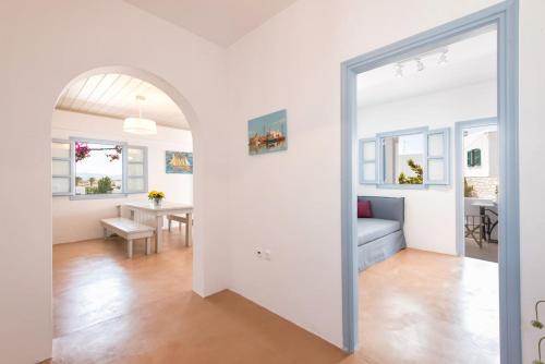 Menta I in the heart of Naousafree parkingParos