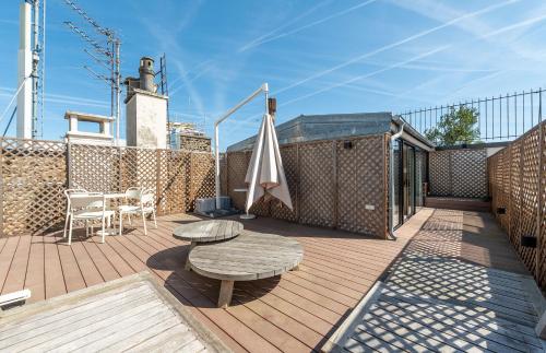 Lease Mobility l Champs-Elysée & Eiffel View l Triplex 2BR & Rooftop
