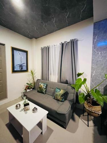 Χώρος καθιστικού στο Shella Home Stay