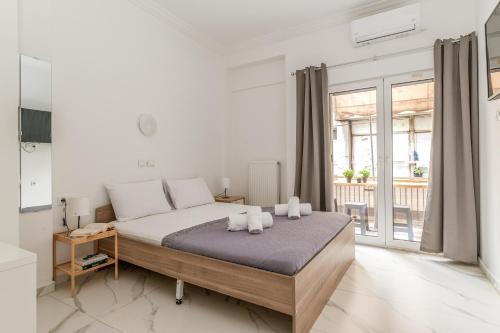 Athens Central Stay, 3BD Apartment, 3min Metro