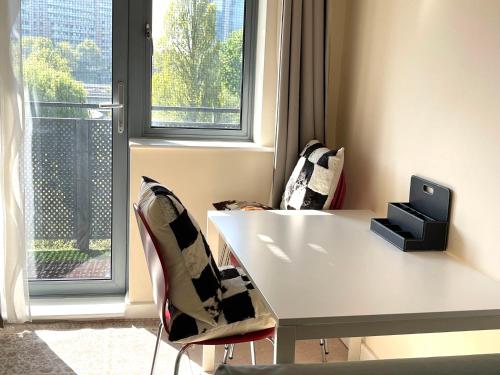 West London Lux 2 Bedroom Apartment - Free parking - Lake & Park view - Wembley Stadium 5KM photo 18