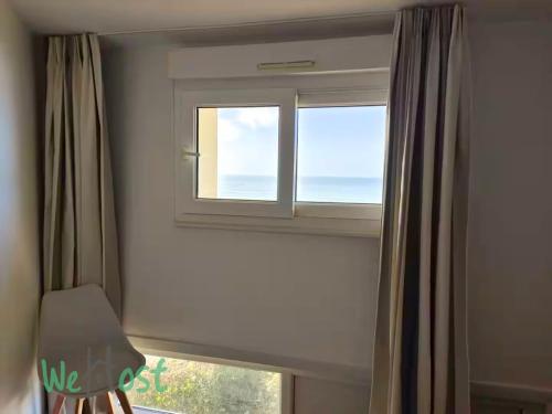 Photo de la galerie de l'établissement Milady - LB - PB - Marbella Beach Swimming Pool Parking, à Biarritz