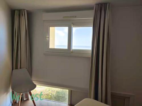 Photo de la galerie de l'établissement Milady - LB - PB - Marbella Beach Swimming Pool Parking, à Biarritz