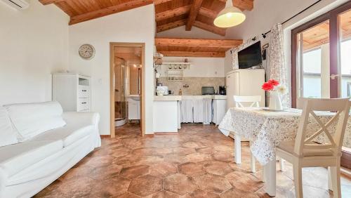 Marinela Studio House