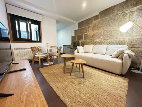 YBH Velazquez M 47, 3