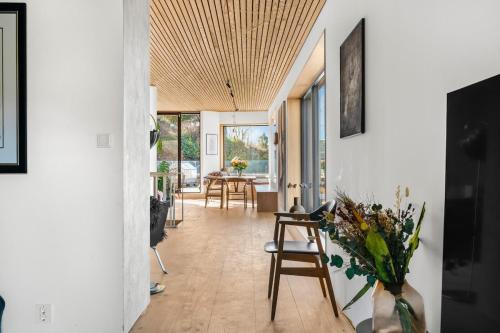 ベルゲンにあるStay in The Hollywood Hills of Bergen with Breathtaking Viewsのギャラリーの写真