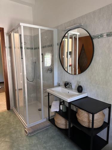 A bathroom at Little house Lezzeno