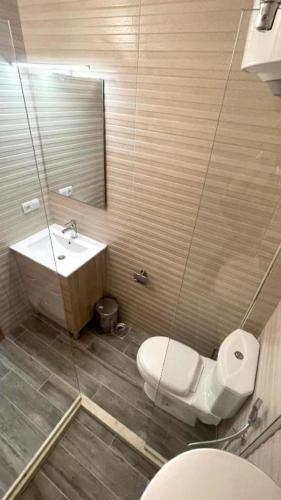 Bilik mandi di Guest House Bonaca
