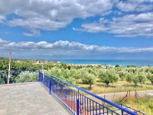 VILLA BLUE COCOON - Chrani Messinia Peloponnese- Rooftop sea view 550 m from beach next to Kalamata Koroni Costa Navarino