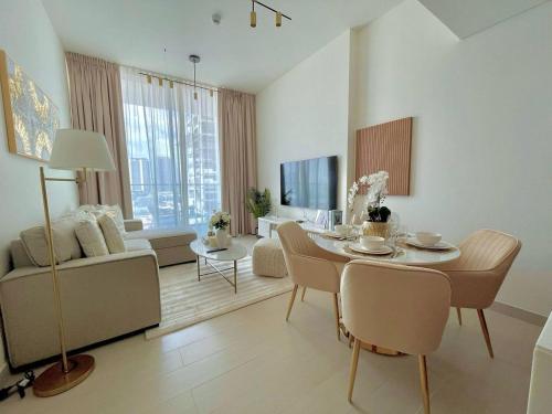Elegant Jvc 1br Balcony, Pool Access, Parking