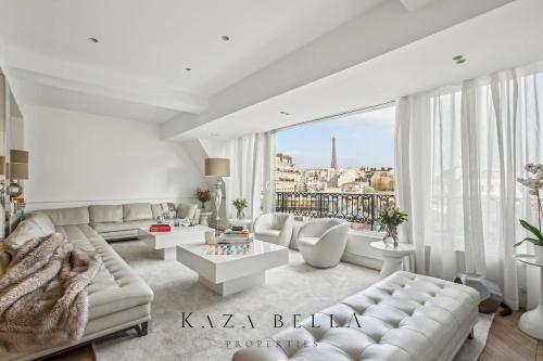 KAZA BELLA - Trocadero, amazing Eiffel tower view