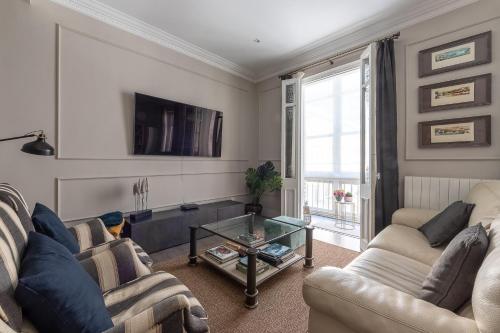 Aston - Bilbao amplio y céntrico