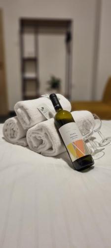 Un ou plusieurs lits dans un hébergement de l'établissement Hotel Legie