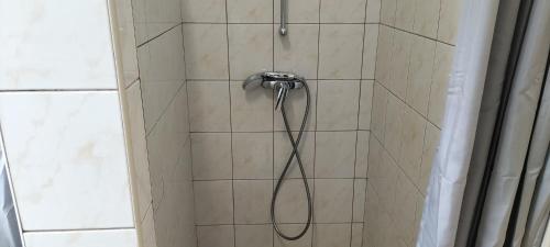 Ένα μπάνιο στο Hostel Pracowniczy za FSO