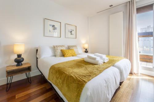 Temporary 3-bedroom duplex in downtown Madrid BAS159