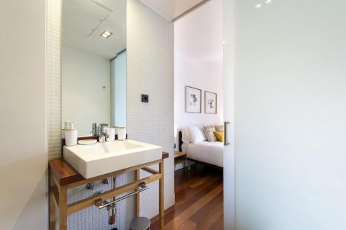 Temporary 3-bedroom duplex in downtown Madrid BAS159