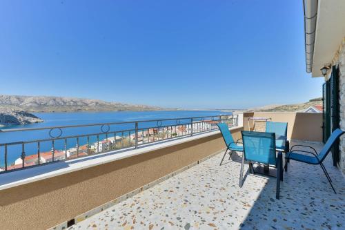 Afbeelding uit fotogalerij van Seaview Villa Marija Metajna with pool in Pag