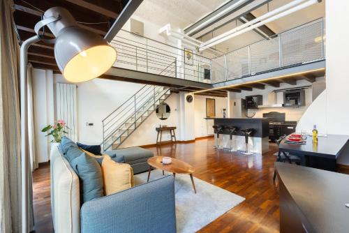 Loft Bandiello by BarbarHouse