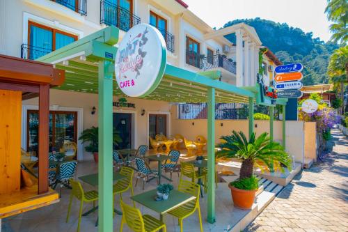 Εστιατόριο ή άλλο μέρος για φαγητό στο Cennet Life Hotel