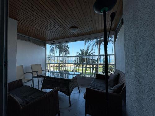 Florazar I frente a la playa