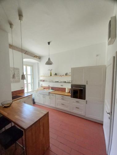 Decatera apartment
