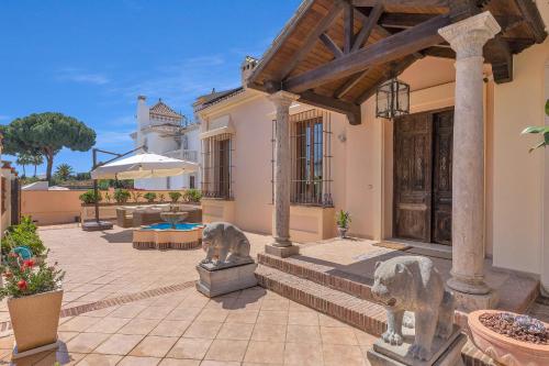 Villa Magnolia by Finest Rentals