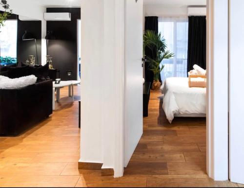 Novel Acropolis Apartment