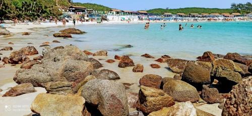 Gallery image of Studio no Condomínio dos Pássaros em Cabo Frio e Belas Praias in Cabo Frio