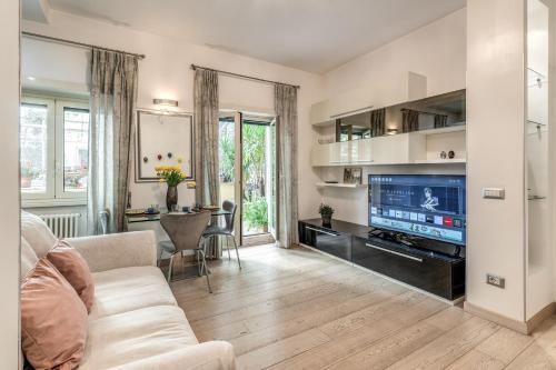 Santa Croce apartment with private terrace