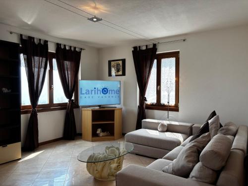TV a/nebo společenská místnost v ubytování Villa David - Larihome A82
