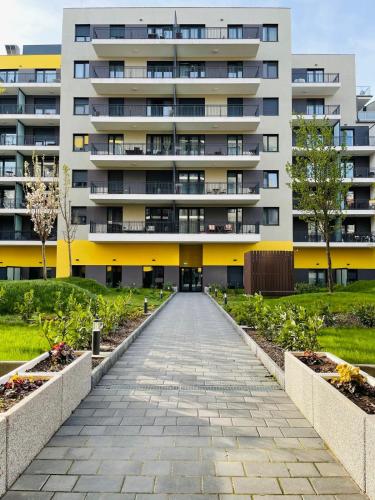 WestSide Garden Modren Family Apartment with Parking