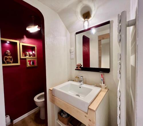 Ένα μπάνιο στο Studio cosy au cœur d'Arbois
