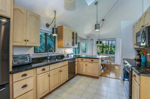 Gallery image of Hale Iolani in Princeville