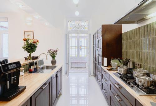 Tarlowska - Free Parking - Near Castle, Main Square & River - 3 bedroom, loggia, 2xTV 4K