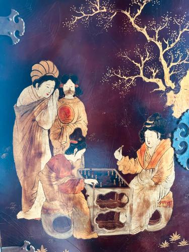 a painting of a group of people on a wall at Casa Pisica Noastra in Breaza