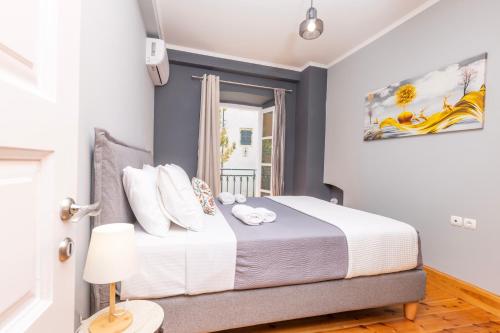 Mouragia Suites - Sea View Apartment
