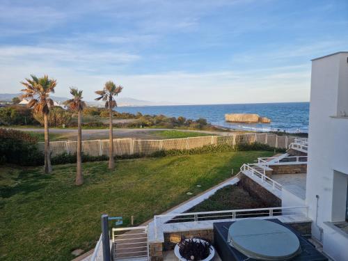 Gallery image of First line beach 2bedrooms appartment in Casares