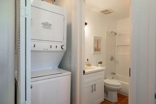 Un baño de Turtle Bay Kuilima Collection 101 East