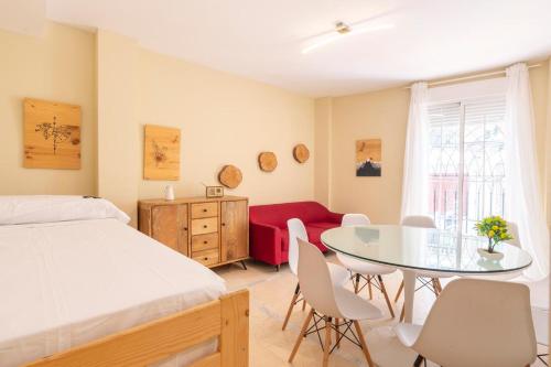 New GR0-flat with private backyard in Málaga Center
