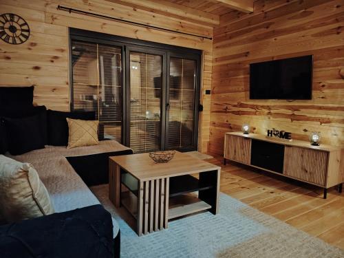 A television and/or entertainment centre at Durmitor sky