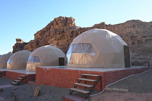 Üldine mäevaade või majutusasutusest Wadi Rum albasli camp pildistatud vaade